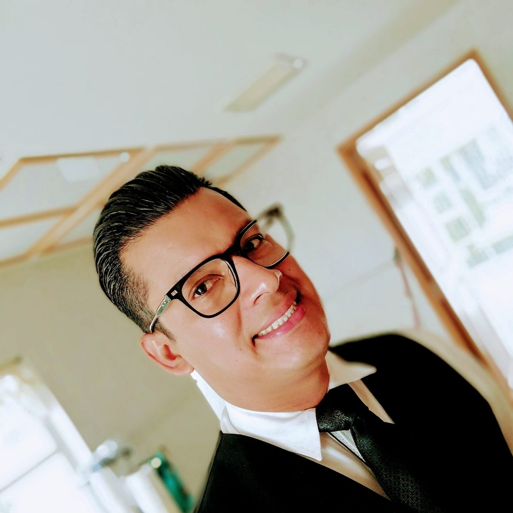 Meet your Posher, Do nacimento